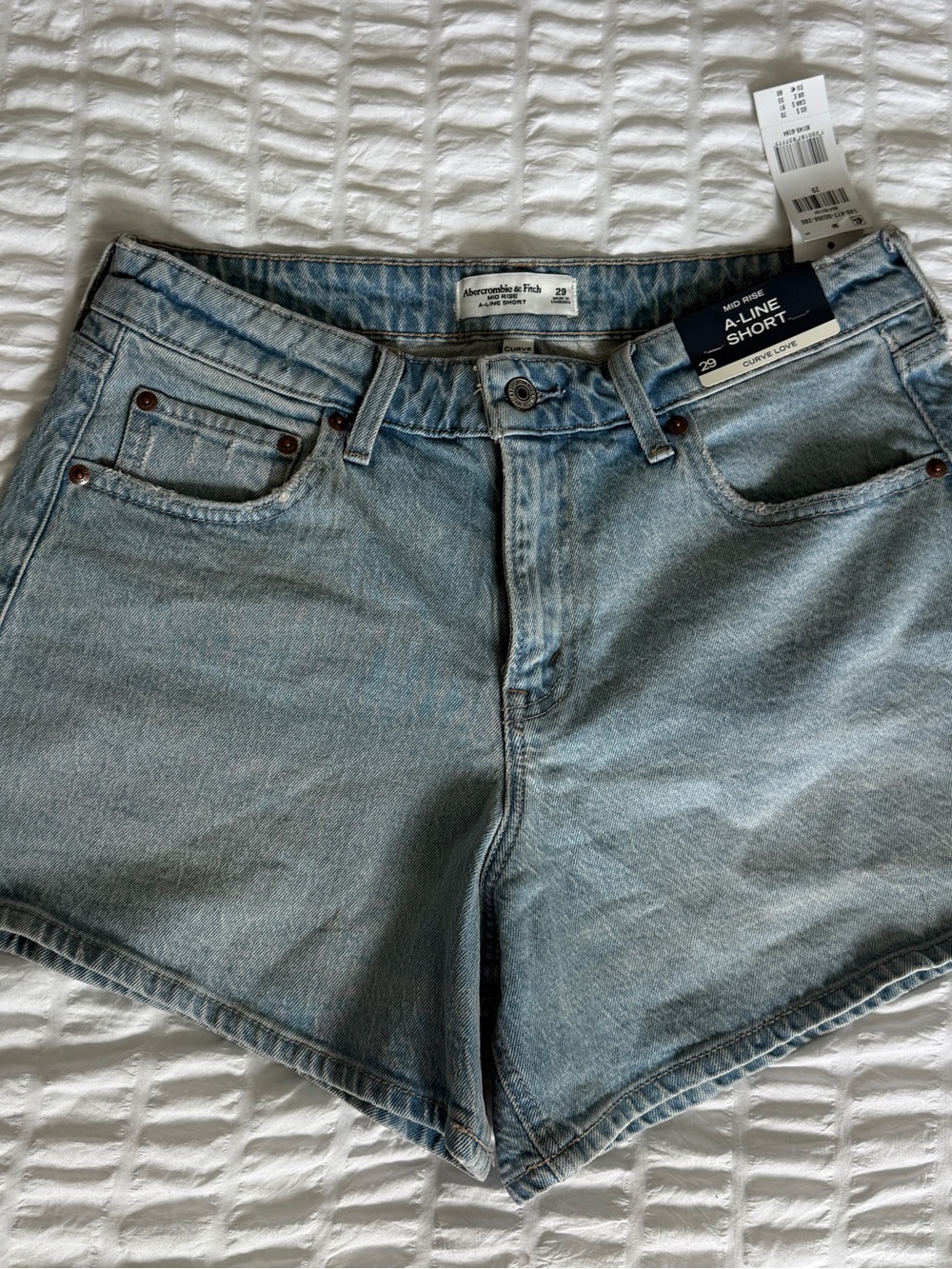 Abercrombie & Fitch Jean Shorts in Light, Medium and Dark - Picture 3 of 5